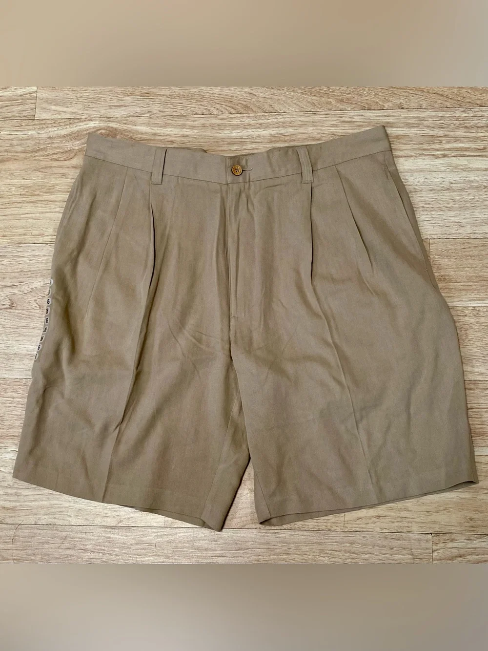 Jamaica Jaxx Silk Shorts Mens Size 36 Khaki Pleated Casual True Island Lifestyle